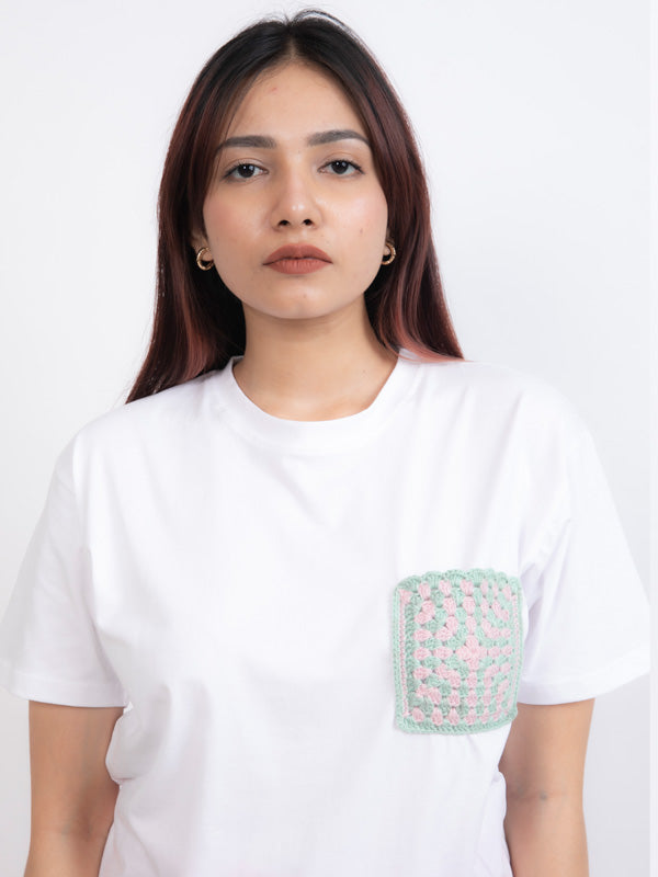 Crochet Pocket Patch T-shirt