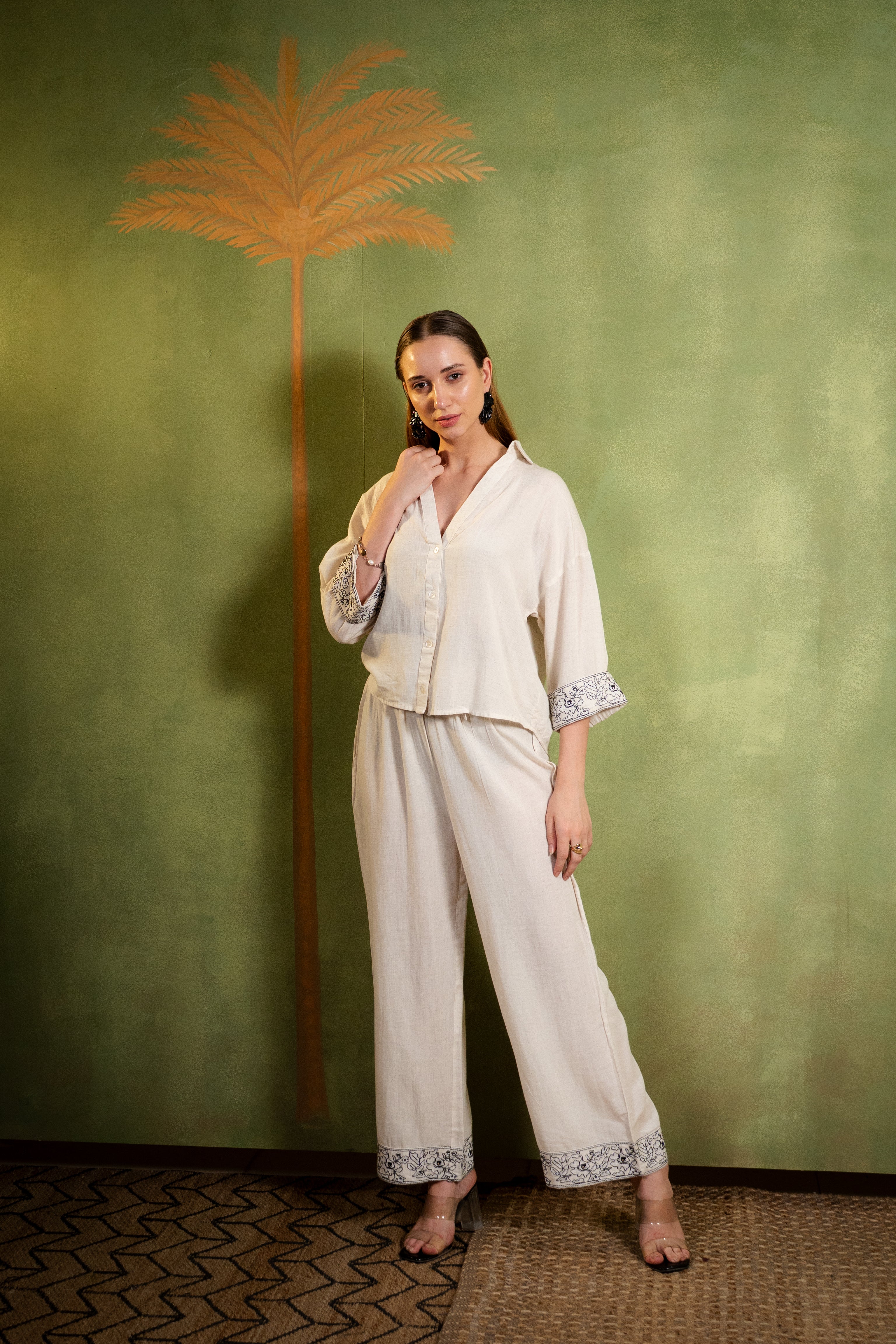 Minimal Ivory Relaxed Set