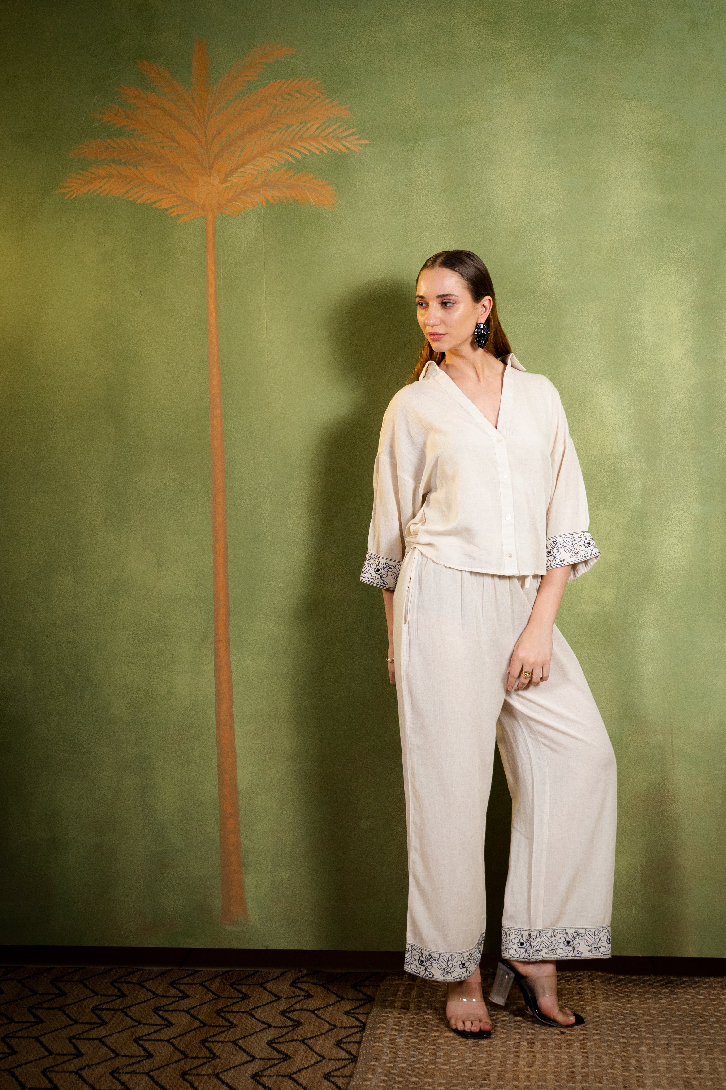 Minimal Ivory Relaxed Set